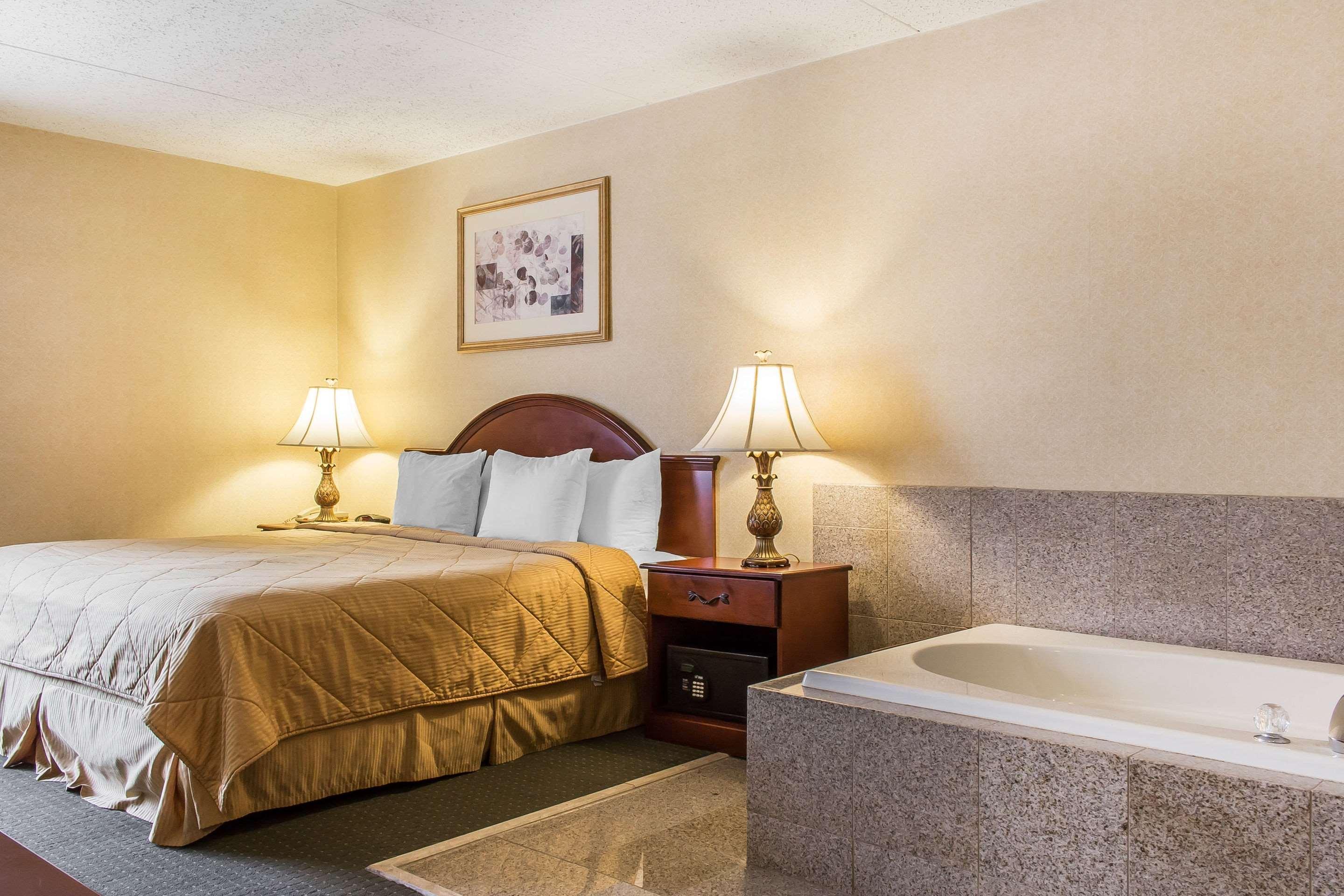 Quality Inn Hackettstown - Long Valley Екстер'єр фото
